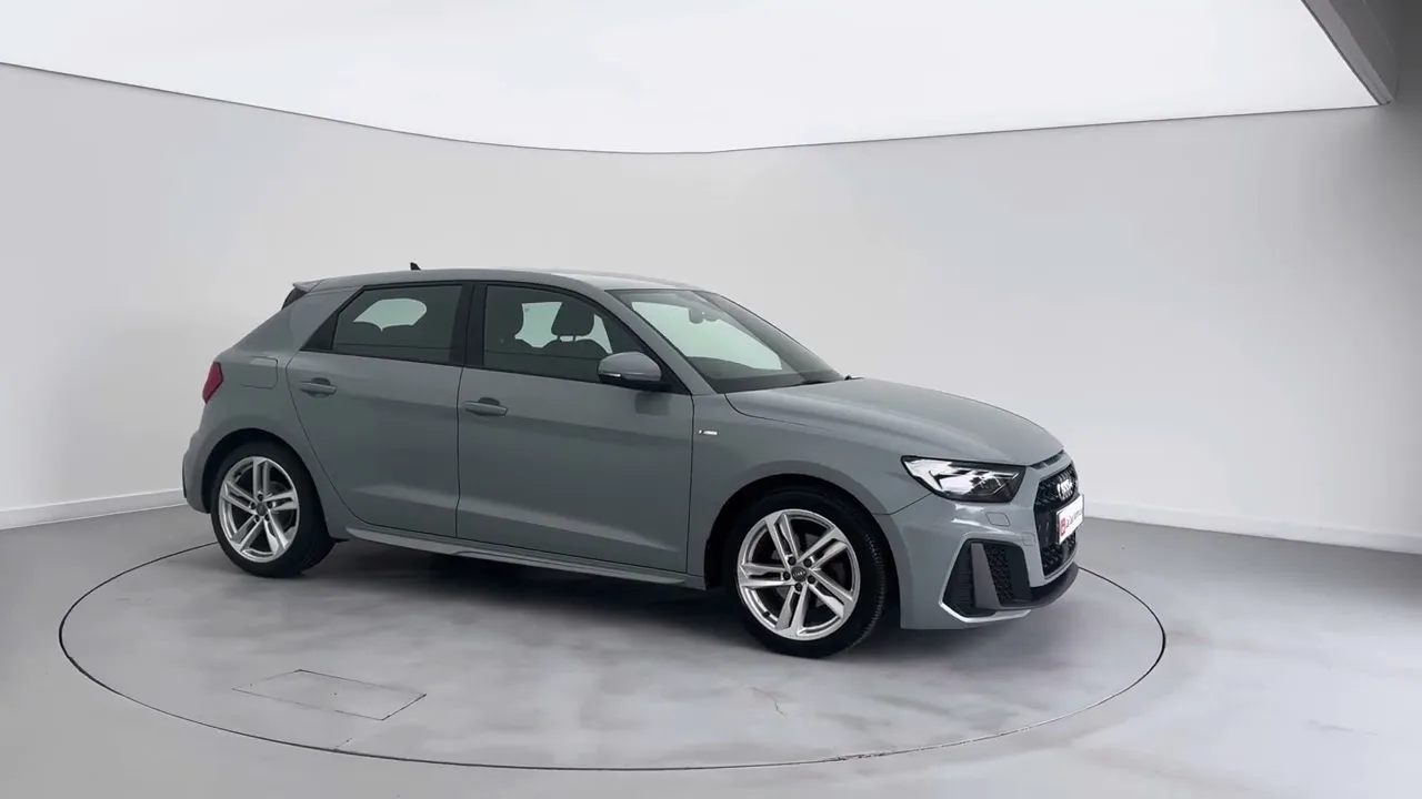 CDW Dundee Audi A1