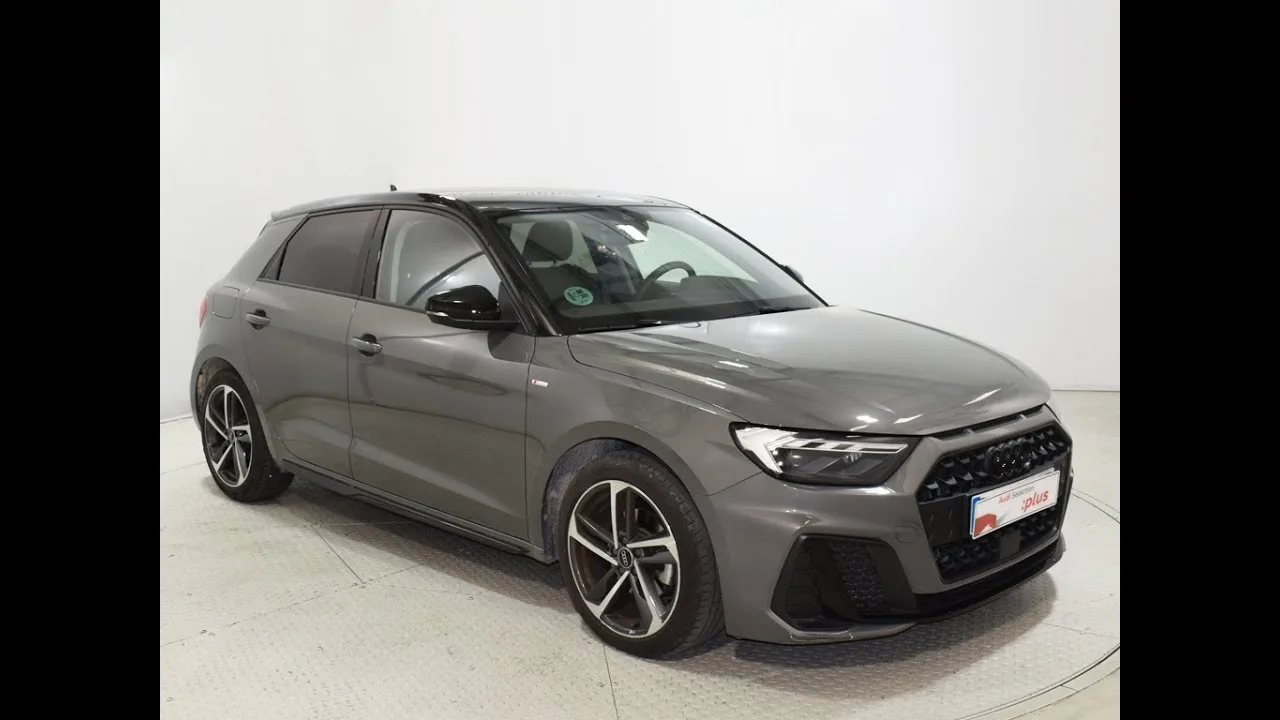 Audi A1 Sportback Adrenalin Black Edition 30 TFSI 116CV Precio: 23,900 € Réf: 5492