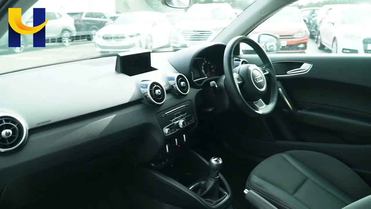 AUDI A1 SE17LLR