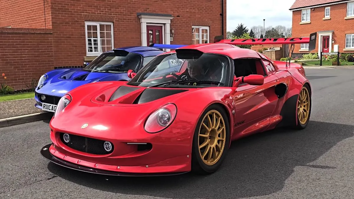 Lotus exige déchire avec un échange de moteur Audi