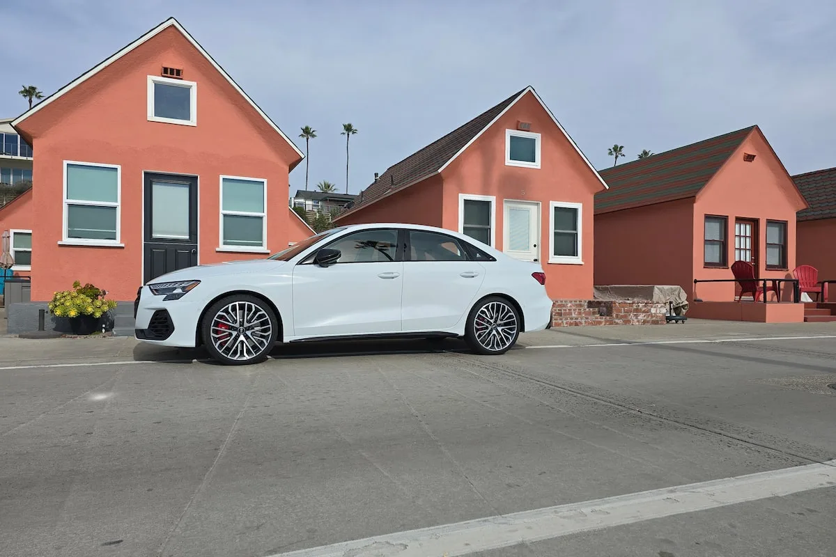 Revue: une voiture de sport déguisée, la S3 d’Audi est un régal pour conduire