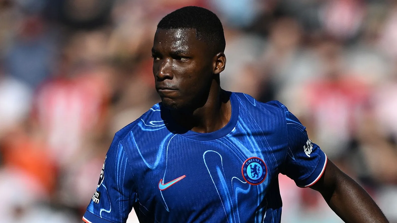 Moises Caicedo a 160 000 £ qu’Audi saisie par la police après que l’homme de 115 millions de livres sterling de Chelsea a pris la conduite sans permis valide