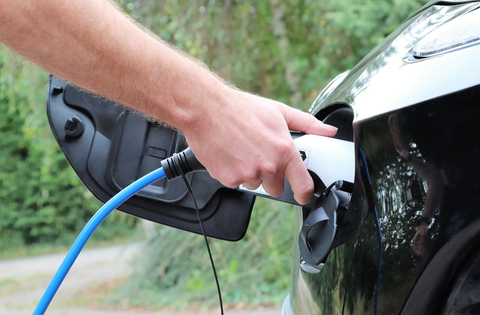 Audi accélère l’électrification : Doublement des points de recharge HPC