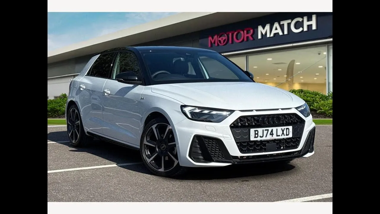 AUDI APPROUVÉ Utilisé Audi A1 Sportback Black Edition 30 TFSI 116 PS S Tronic