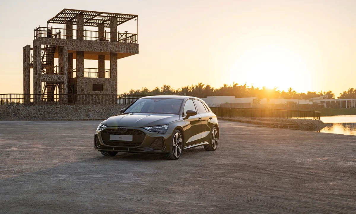 Audi présente une berline A3 et une Sportback améliorées en 2025