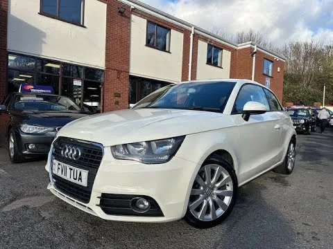 2011 11-Reg Audi A1 1.4 TFSI Essence Sport Automatique,ALPINE WHITE,FSH,ULEZ!! £5495