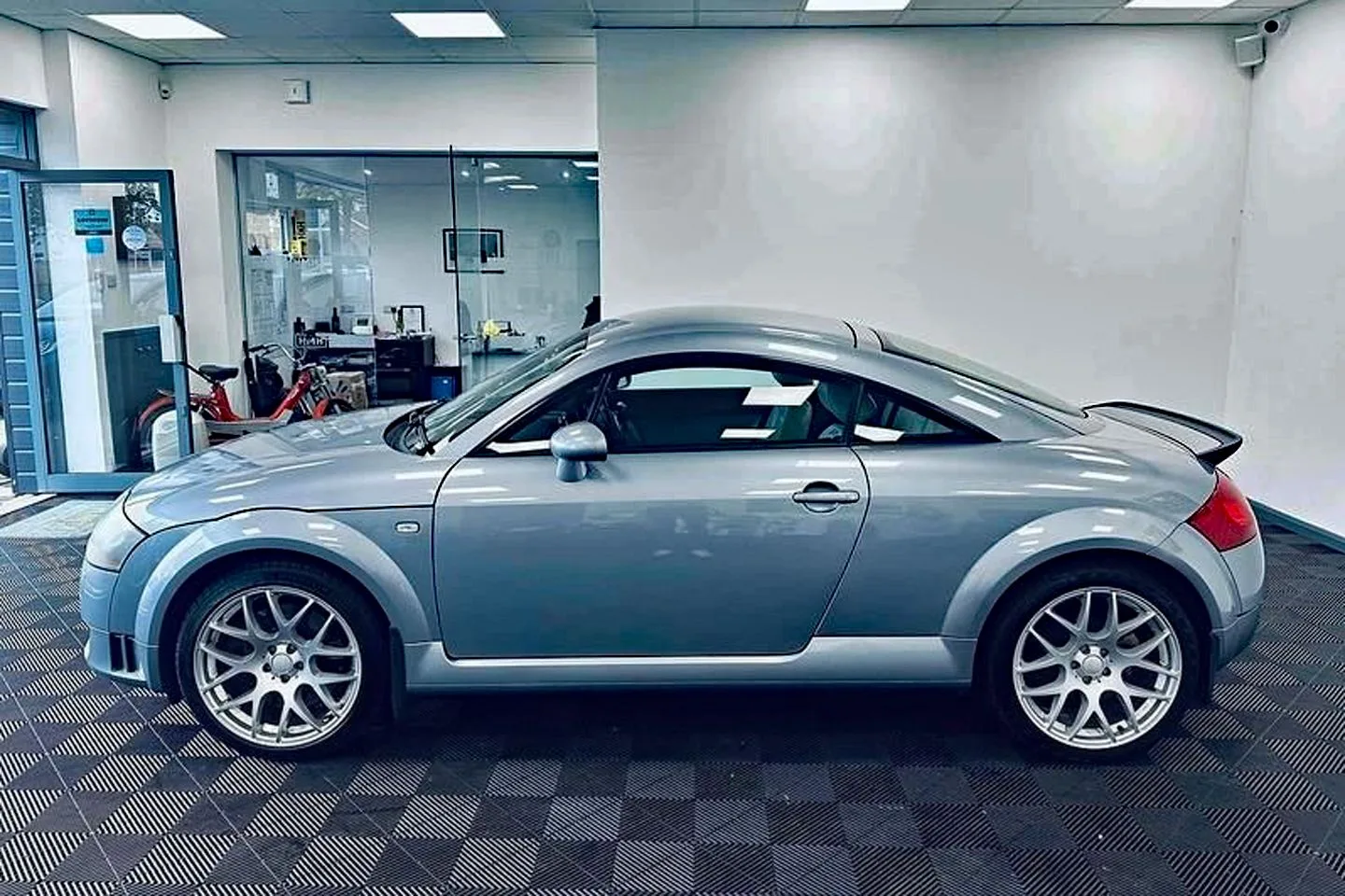 Audi TT 3.2 V6 | Cabanon de la semaine