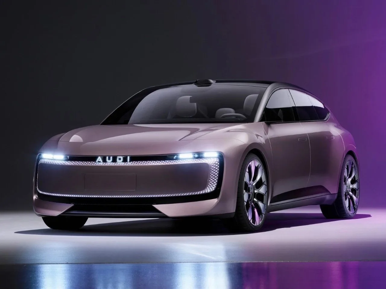 Audi dévoile une nouvelle marque de véhicules électriques en Chine sans son logo emblématique à quatre anneaux