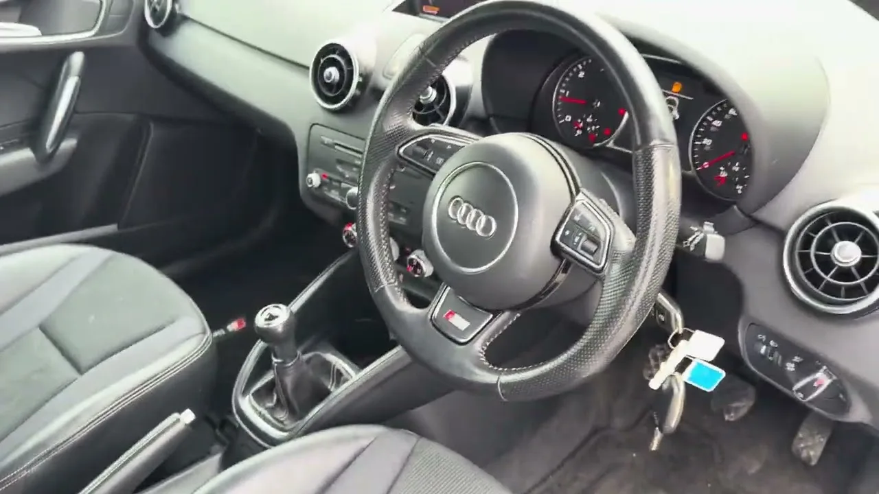 AUDI A1 1.6 TDI S line Sportback Euro 5 (s/s) 5 portes