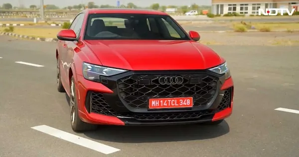 Audi RS Q8 Review, MG Windsor Pro Ev Range Test, Kia Carens Clavis Review