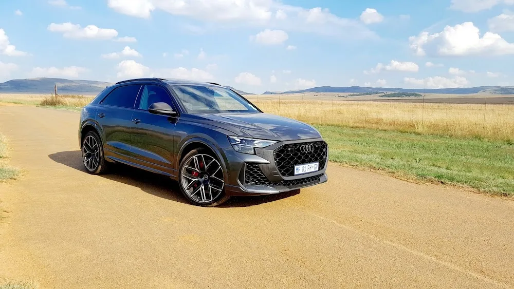 Audi RS Q8 sous-estimé fera bercer votre bateau SUV