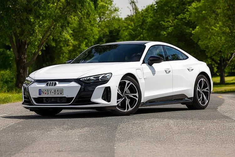 Audi e-tron GT 2024 : essai routier