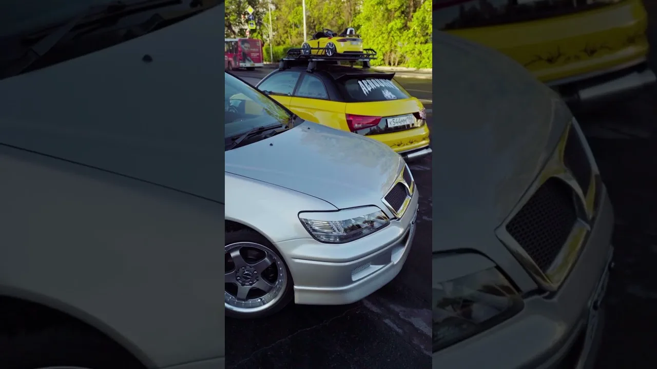 Mitsubishi Lancer Cedia et Audi A1 position