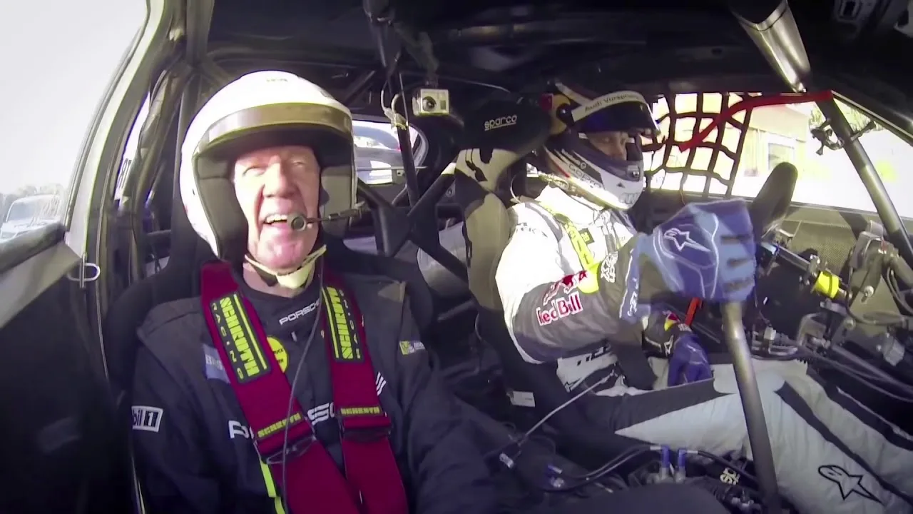 Audi S1 ​​​​contre Audi Quattro / Röhrl contre Ekström  [Full HD]