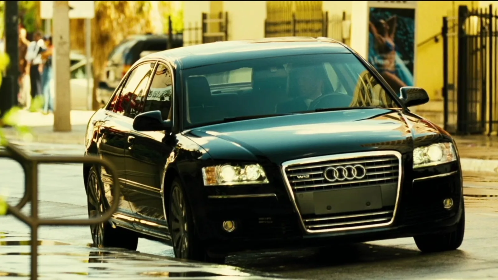 Quel modèle Audi Jason Statham conduit-il dans la franchise Transporter?