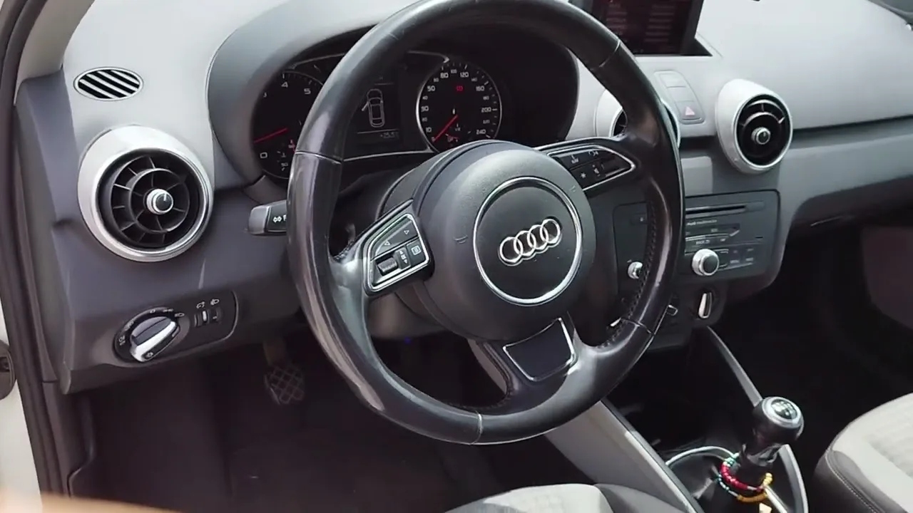 AUDI A1 1.4 TFSI AMBITION GARANTIE 12 MOIS INCLUSE