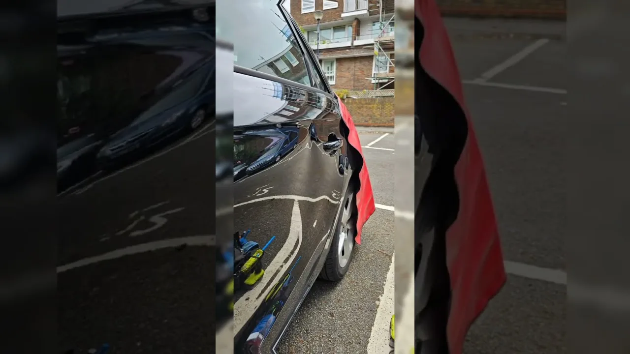 Audi A1 Parent de la porte arrière de la porte arrière Réparation sans peinture (PDR) #paintlessdentRepair #Automobile #London