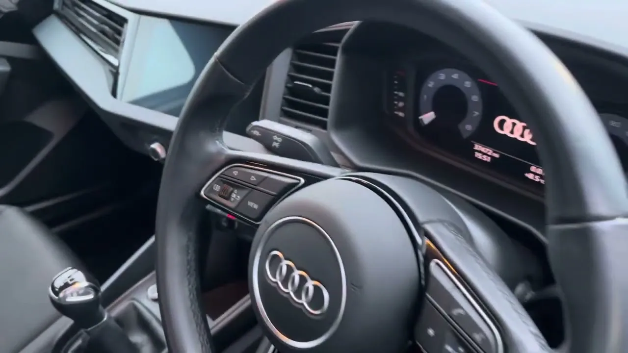 Utilisé approuvé – Audi A1 Sportback Technik 25 TFSI 95 PS 5-SPEED 1.0 5dr – Crewe Audi