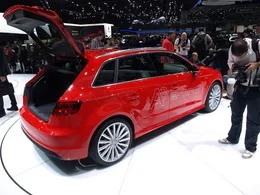Audi lance la production de l’A3 Sportback e-tron