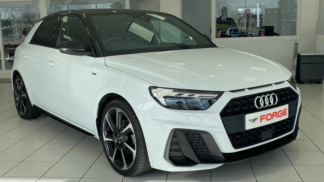 22/72 Audi A1 Black Edition