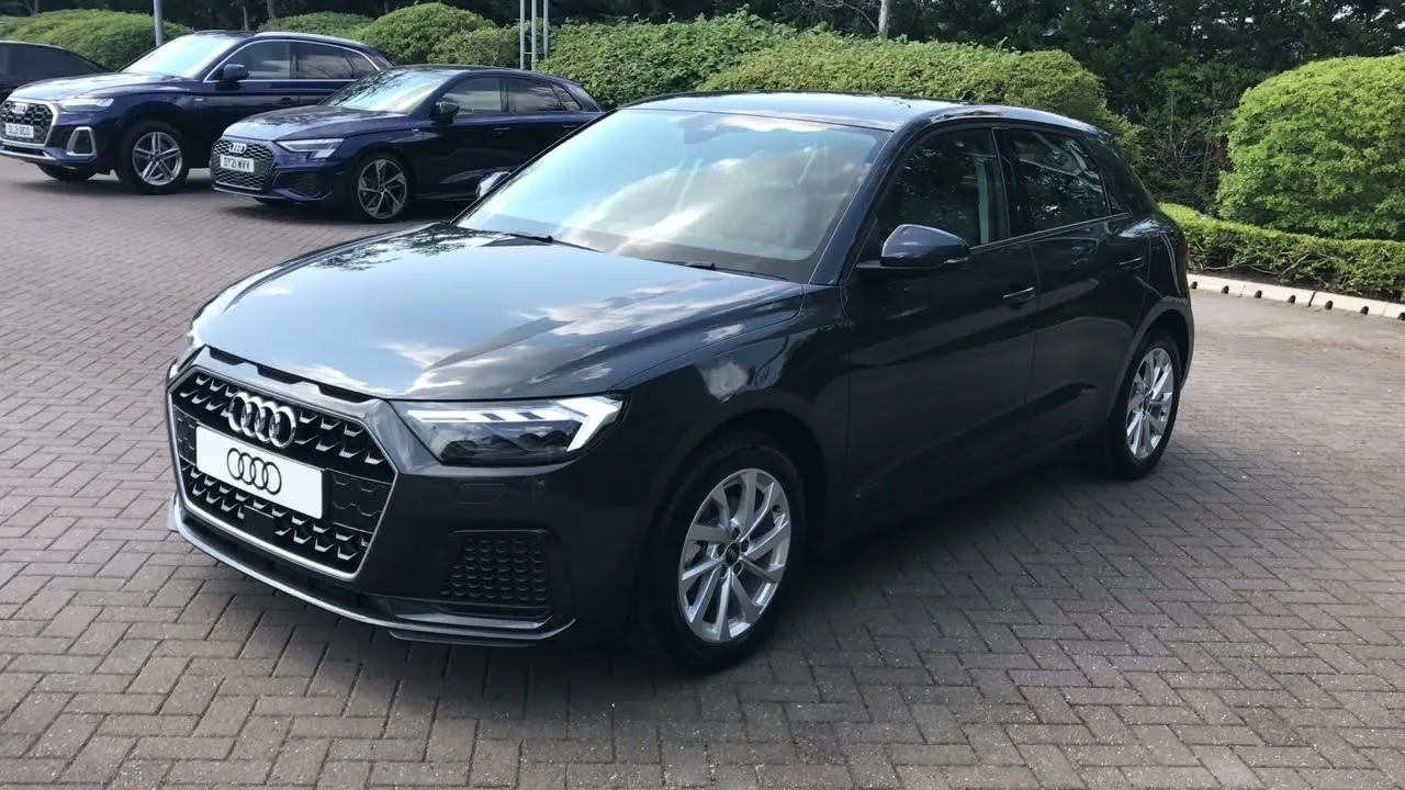 Toute nouvelle Audi A1 Sportback S line 30 TFSI 110 PS 6 vitesses | Audi