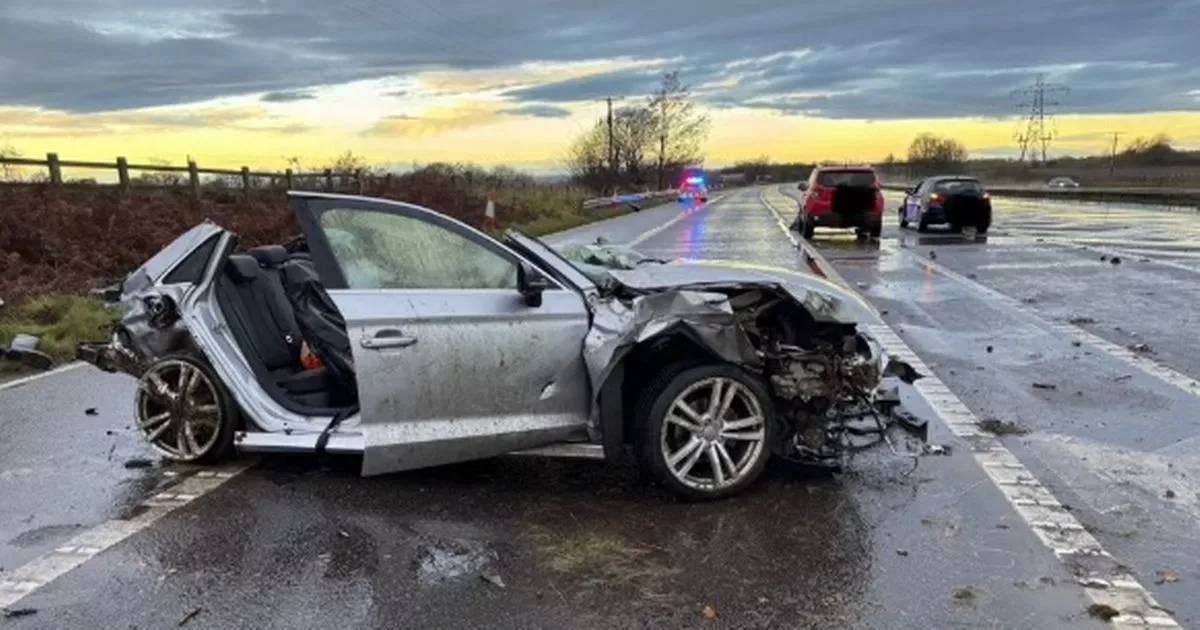 Un conducteur d’Audi s’éloigne d’un accident d’horreur mais la police a un avertissement pour les autres