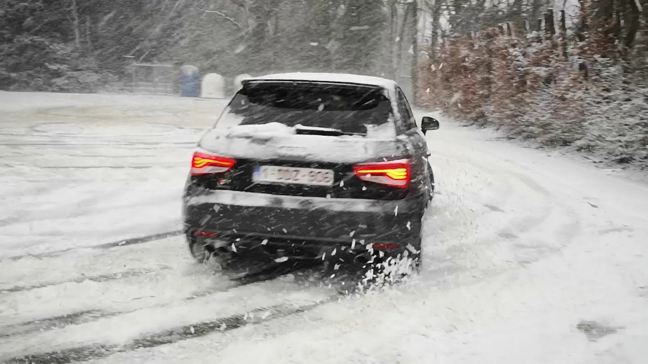 Drift Audi s1 neige Dimitri