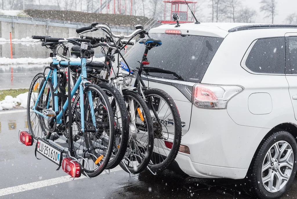 Transport de vélo électrique sur porte-vélo, ce qu’il faut retenir absolument