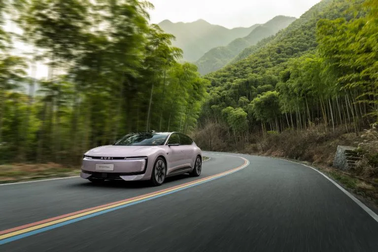 Audi (c’est Audi, pas Audi) lance son tout premier modèle de production