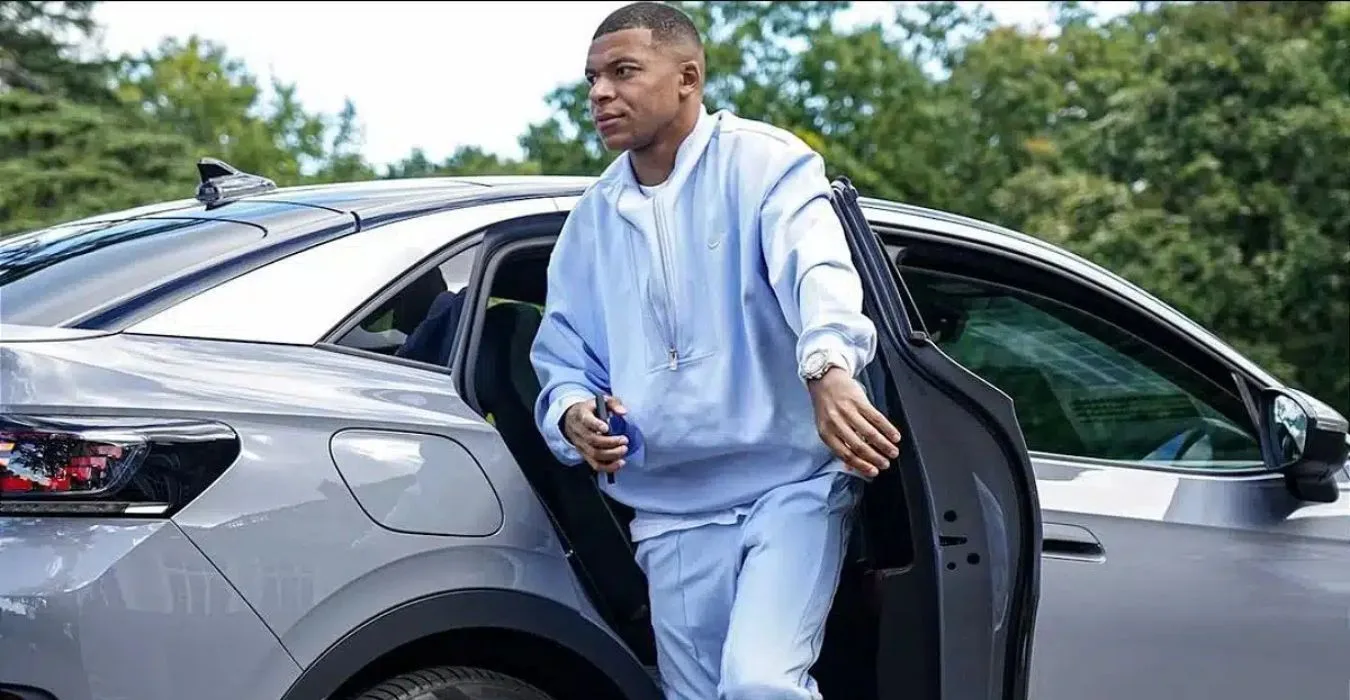 Collection de voitures luxueuses de Kylian Mbappe