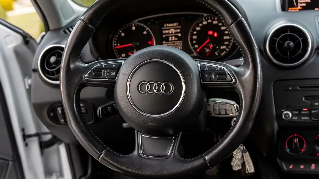 4K Audi A1 2013r. 1.6 TDI 105 KM