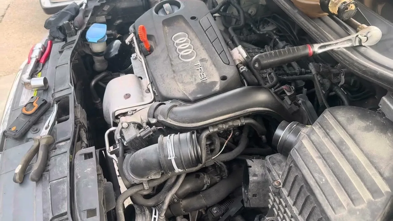 Emplacement capteur pression huile 1.4 tfsi a1 Audi