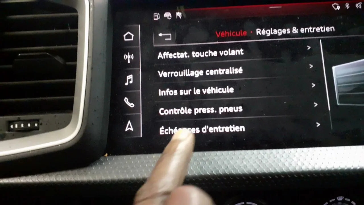 révisions complètes audi A1, témoin échéance vidanges.