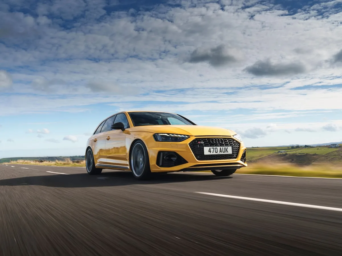 Premier essai : l’Audi RS4 Edition 25 offre performances et nostalgie