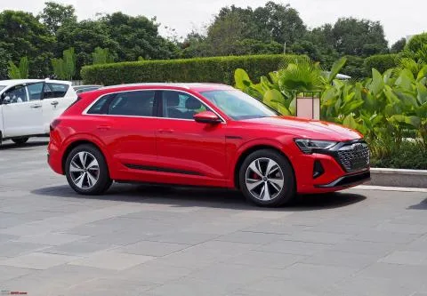 Le SUV Audi Q8 e-tron sera abandonné à l’échelle mondiale au début de l’année prochaine