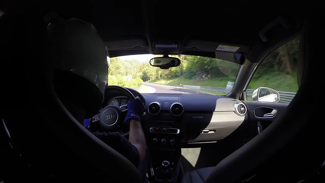 Audi S1 ​​​​231 Nürburgring Nordschleife 8&Prime;20 BTG lecteurs touristiques
