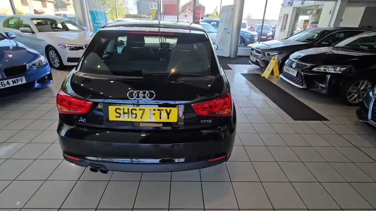 Audi A1   SH67FTY