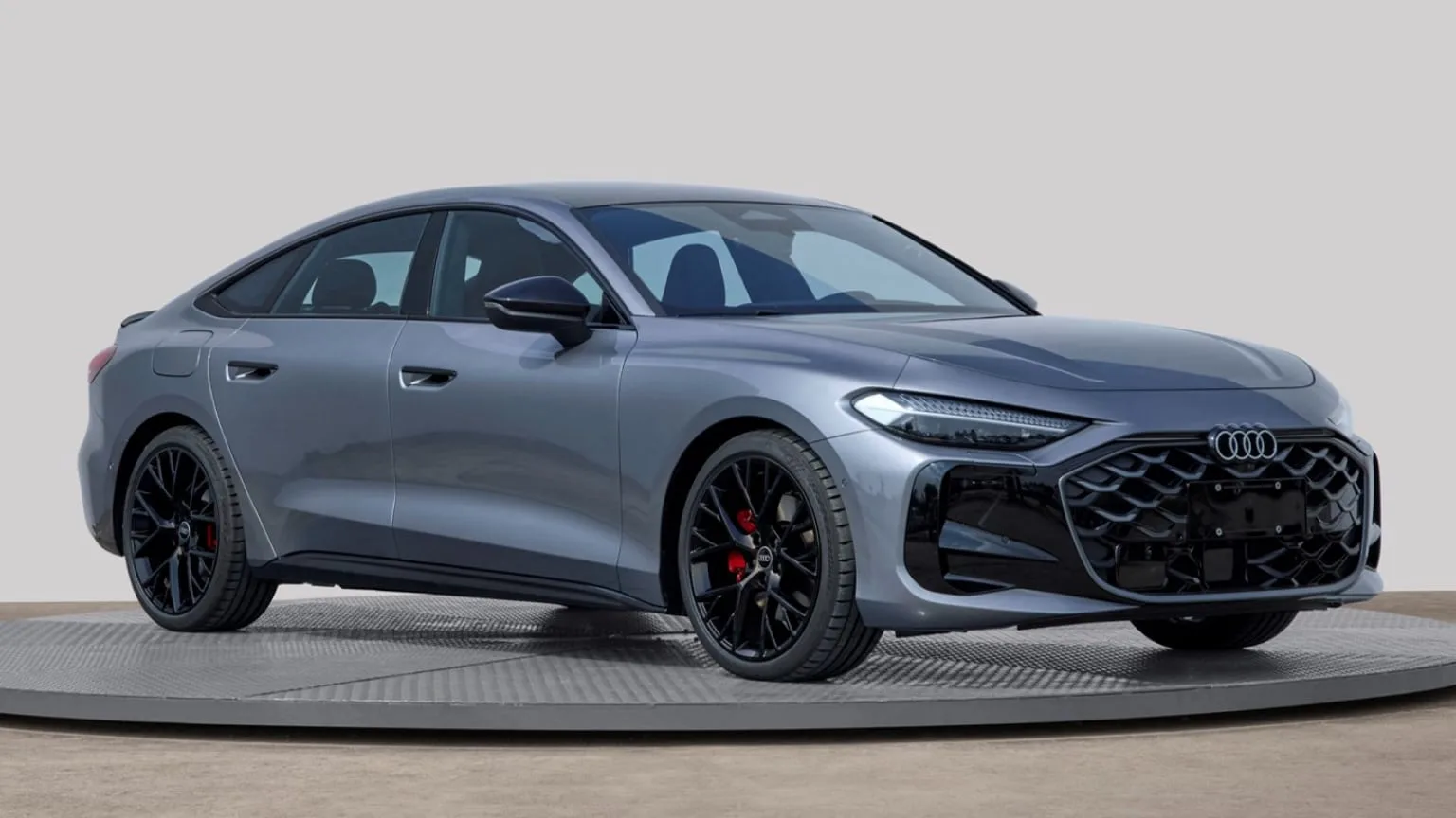 Audi A5L fabriqué par SAIC a révélé des spécifications de base en Chine