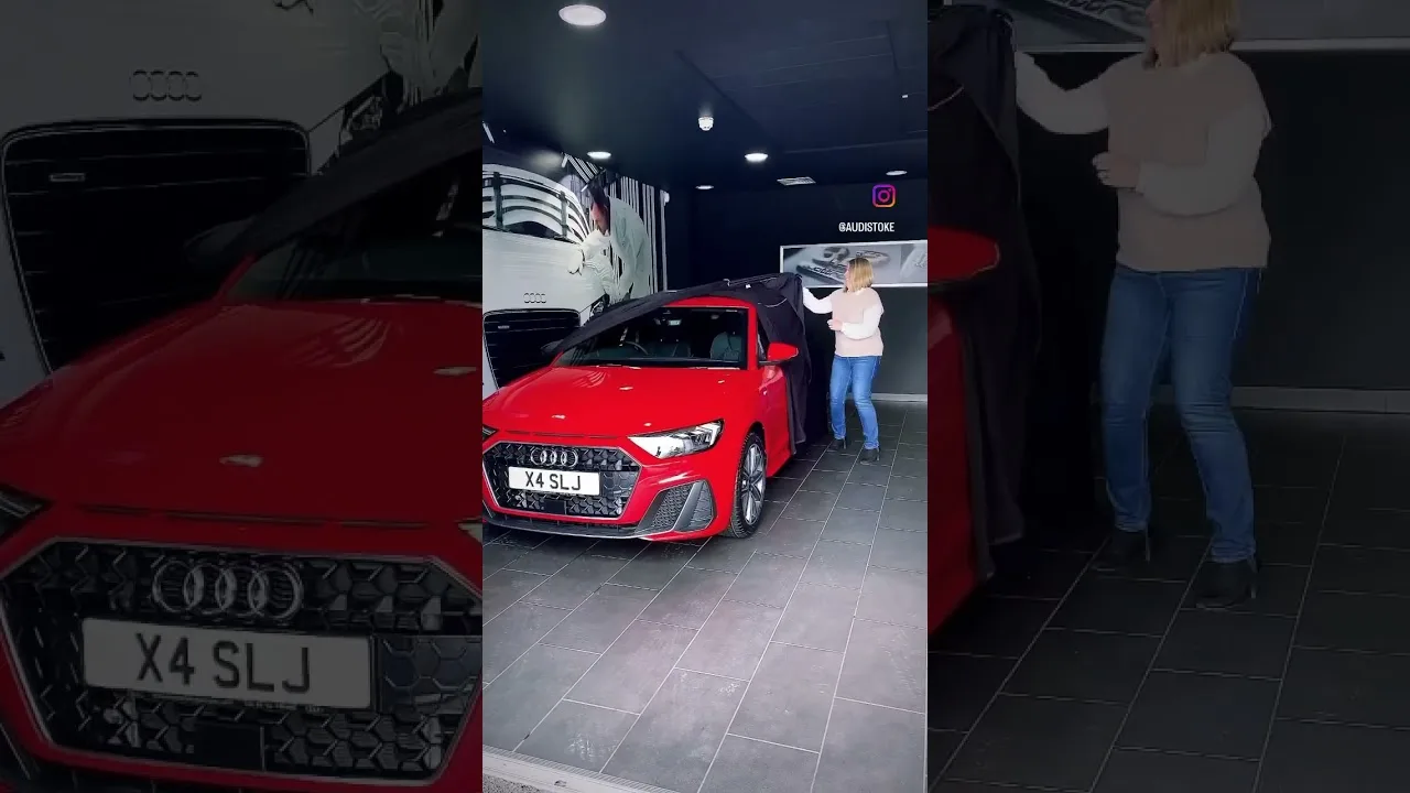 Remise de la toute nouvelle Audi A1 Sportback 🚗 | Stoke Audi #shorts