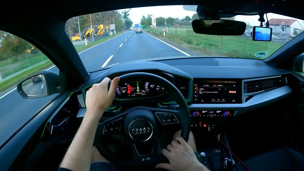 Conduite normale || POV de voiture (Audi A1 II 40 TFSI) 4K50