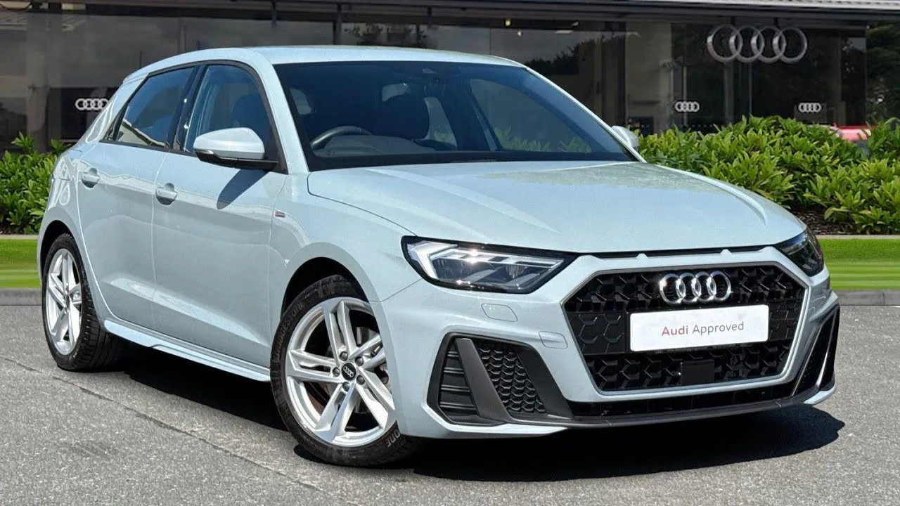 Ligne Sportback S Sportback utilisée approuvée 30 TFSI 110 PS 6 vitesses | Preston Audi