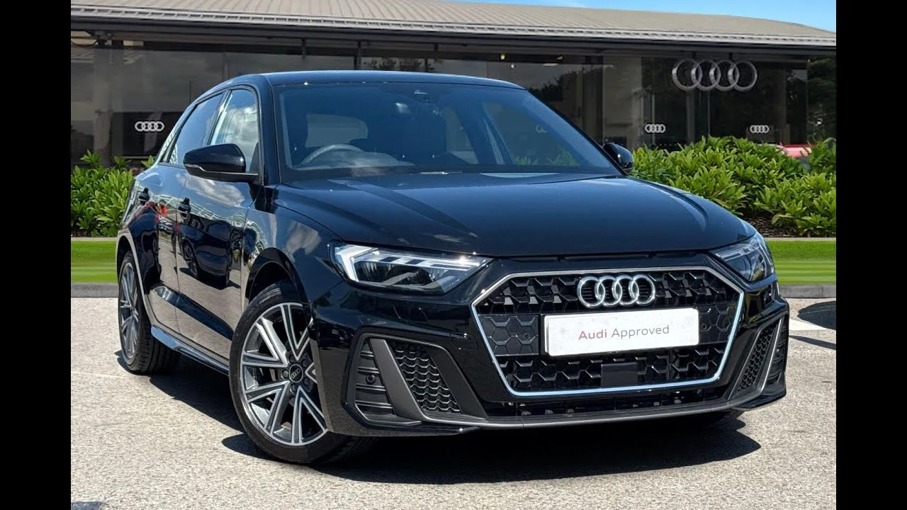 Approuvé Audi A1 Sportback USED LIGNE 35 TFSI 150 PS S Tronic | Blackburn Audi