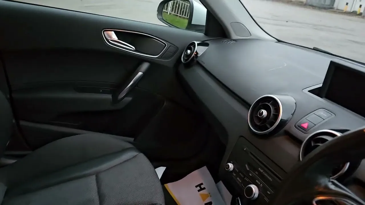 Audi a1 12