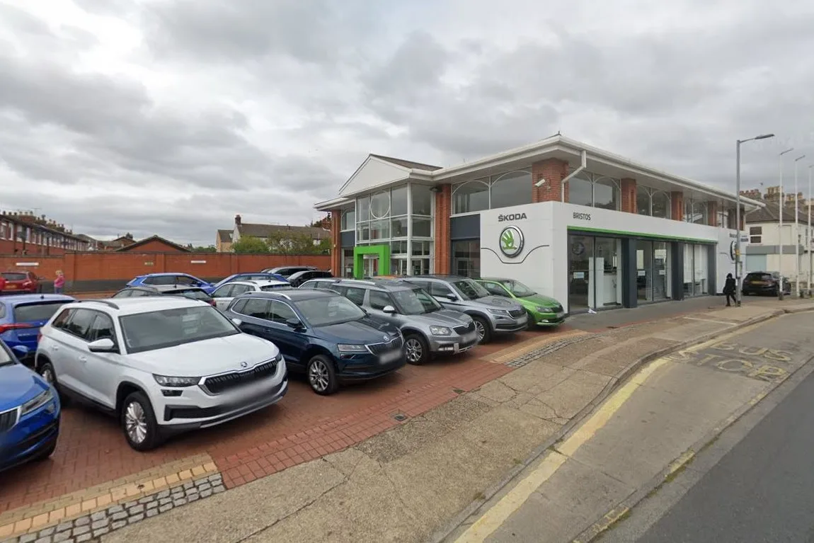Projets soumis pour la concession Audi au showroom Skoda voisin – AM-online