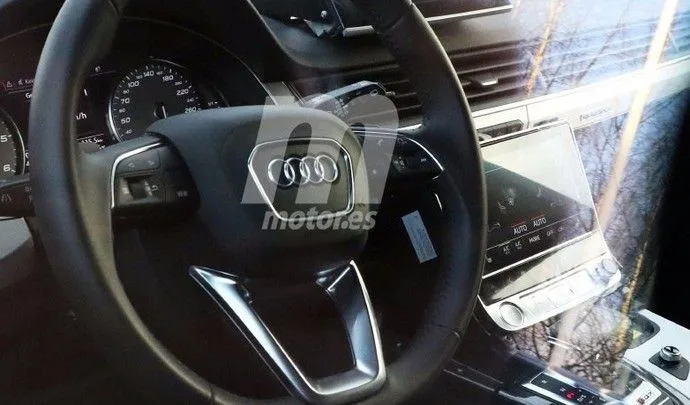 Surprise : voici l’intérieur de l’Audi Q8