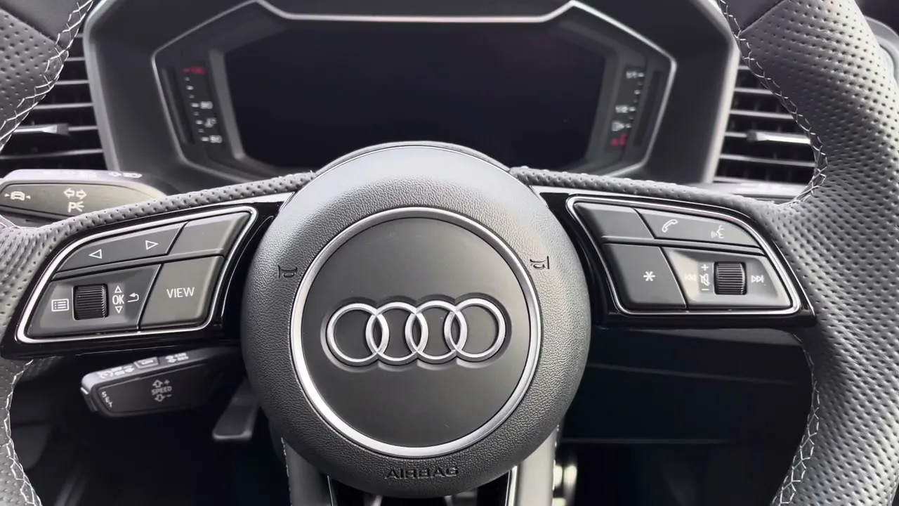 Tout neuf Audi A1 1.0 TFSI 30 Black Edition Sportback | Stoke Audi