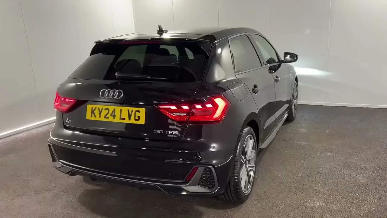 Audi A1 Sportback S Ligne 30 TFSI 110 PS S Tronic
