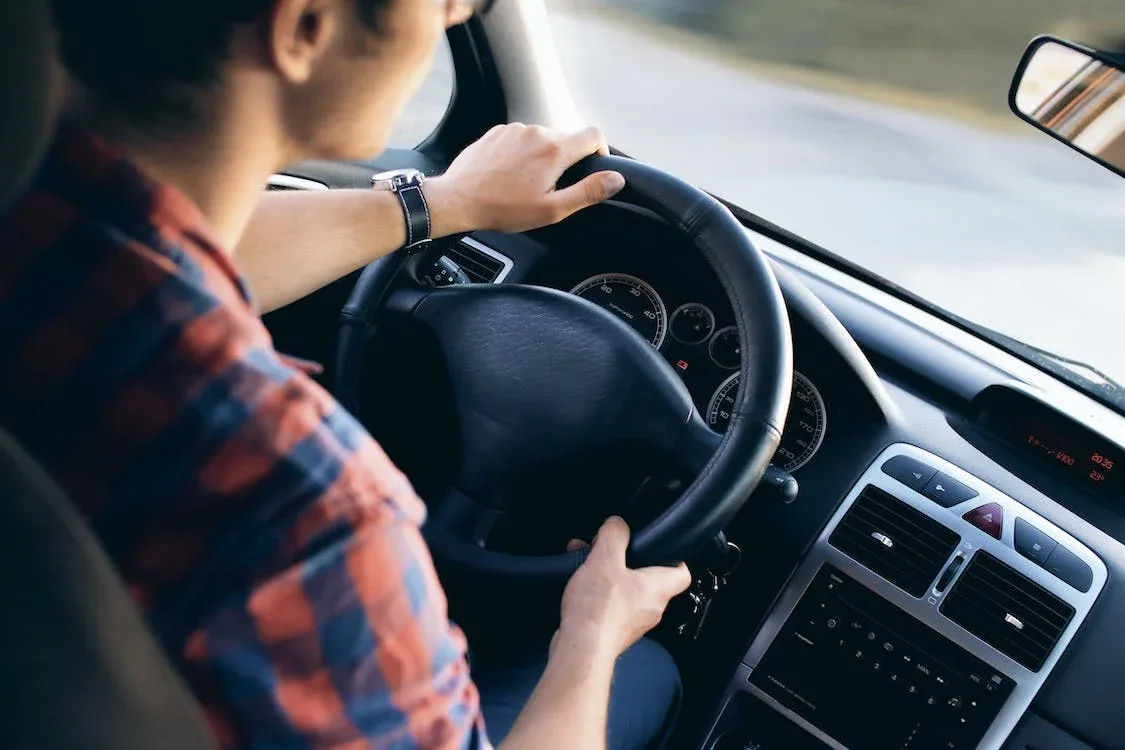 Choisir une voiture pour un jeune conducteur