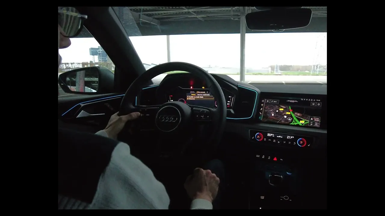 AUDI A1 EQUIPEMENTS MMI PLUS ET AUDI VIRTUAL COCKPIT