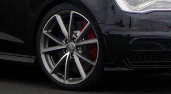 Future Audi RS3 2014/2015 : Elle se fait surprendre aux abords du Ring